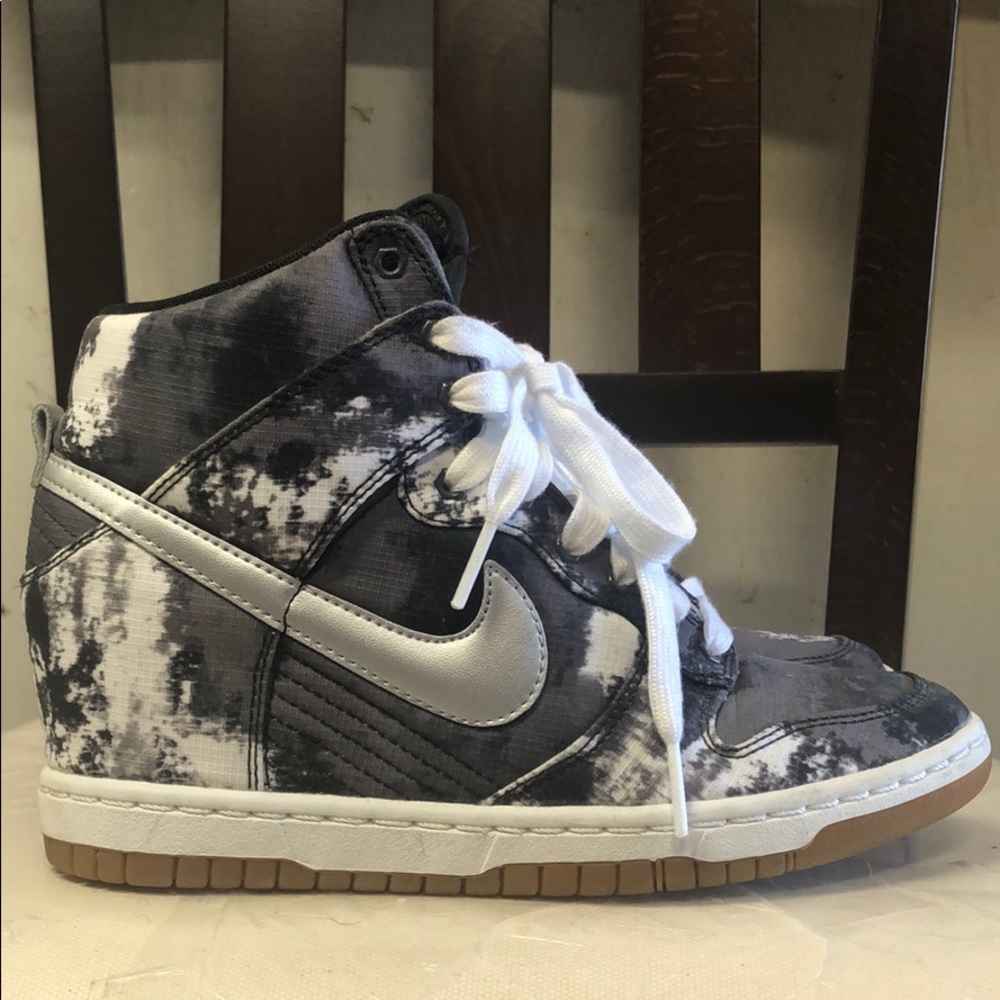Women’s Nike Dunk High. Size 6.5.